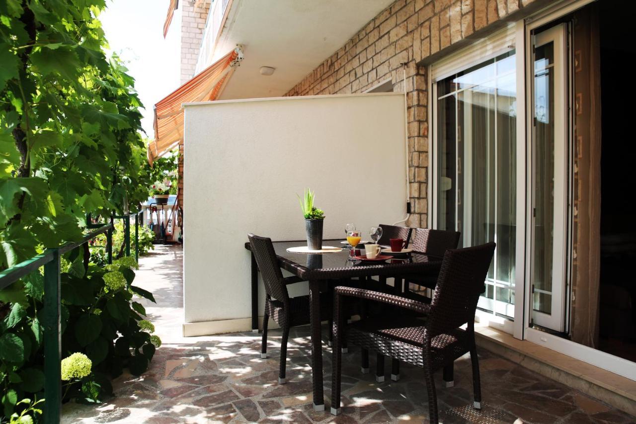 Apartments Rino Vodice Extérieur photo