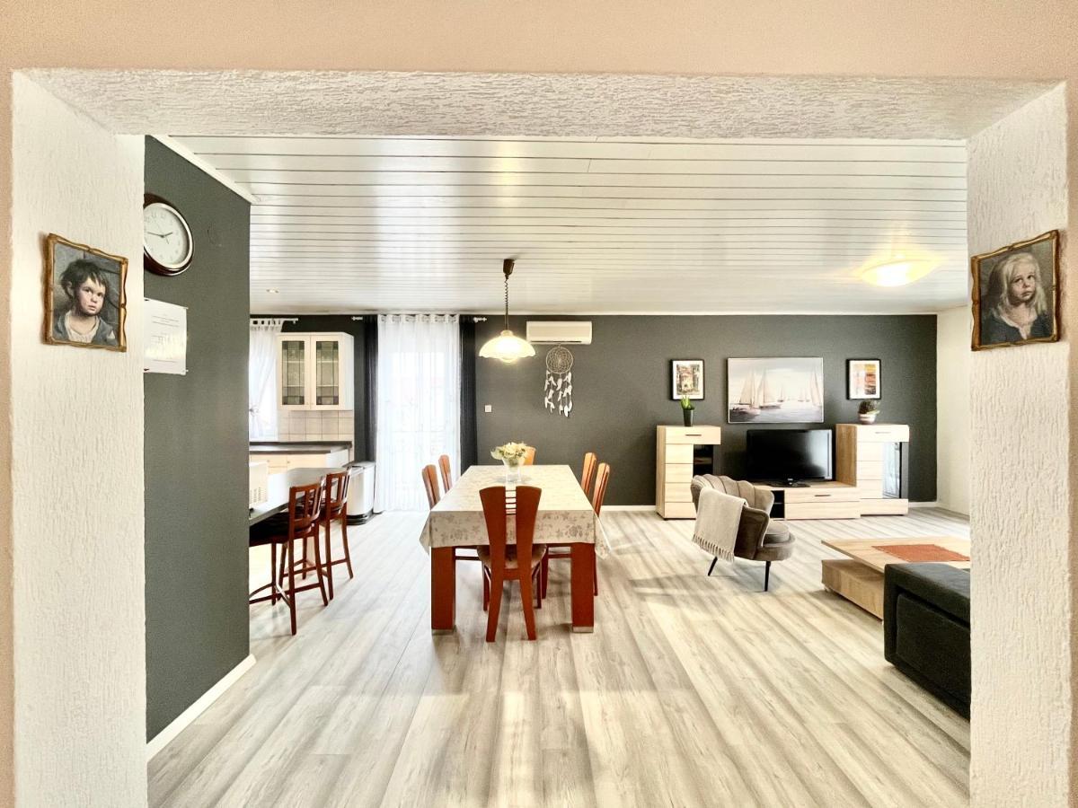 Apartments Rino Vodice Extérieur photo